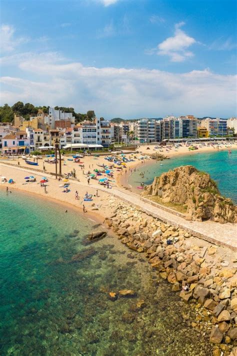 city center barcelona|beach towns outside of barcelona.